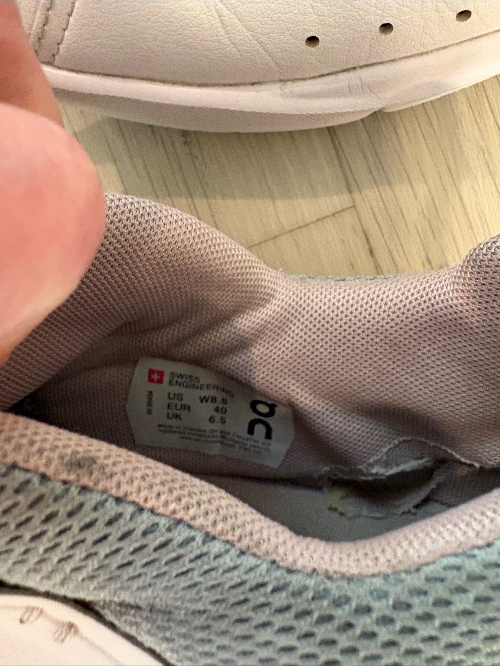 On Running Women’s Low-Top Sneakers in Off-White - Picture 8 of 8